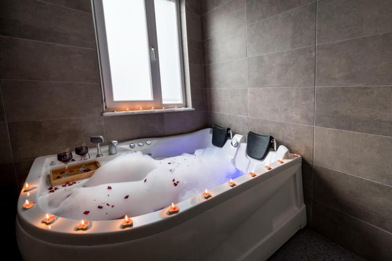 Arena Luxury Suites Hotel Istanbul Eksteriør billede